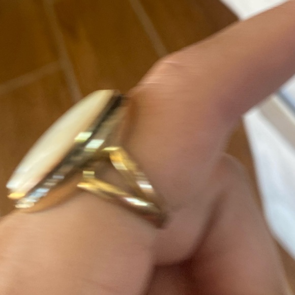 Ring - Picture 4 of 4